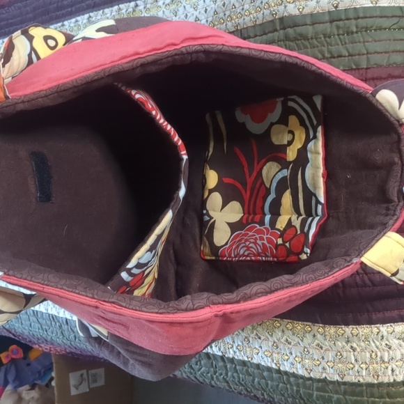 VINTAGE quilted floral tote wooden button closure inner pouches 2 strap handles - Picture 9 of 15